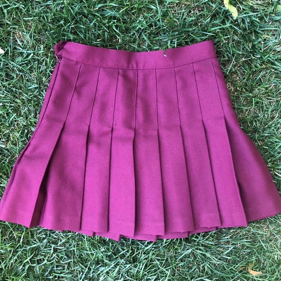 American apparel iconic tennis skirt :) - Picture 4 of 4